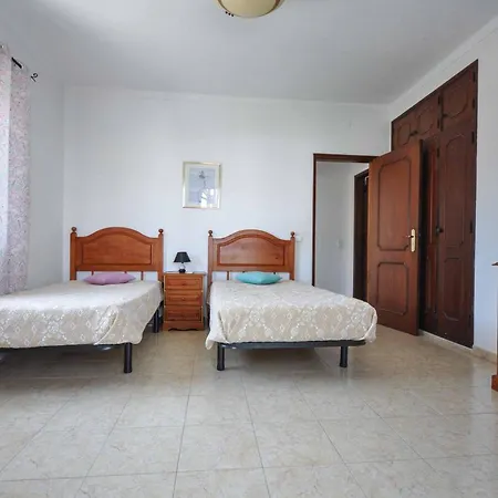 Viegas Hotell *